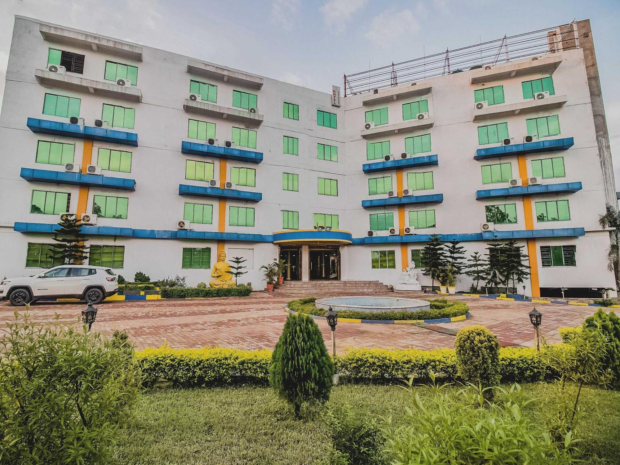 Collection O Panorama Country Club And Resort Rupnarayanpur Exterior photo
